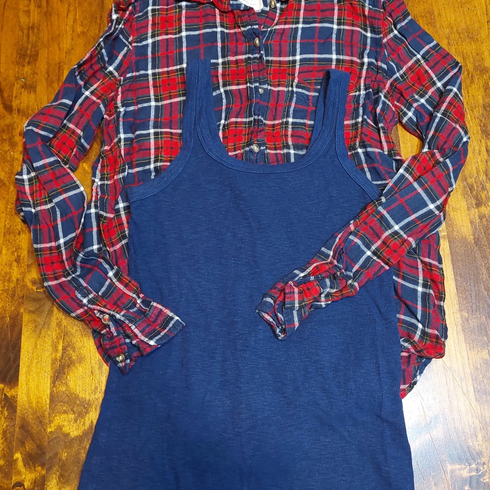 American Eagle Outfitters Red Plaid Button Down Shirt